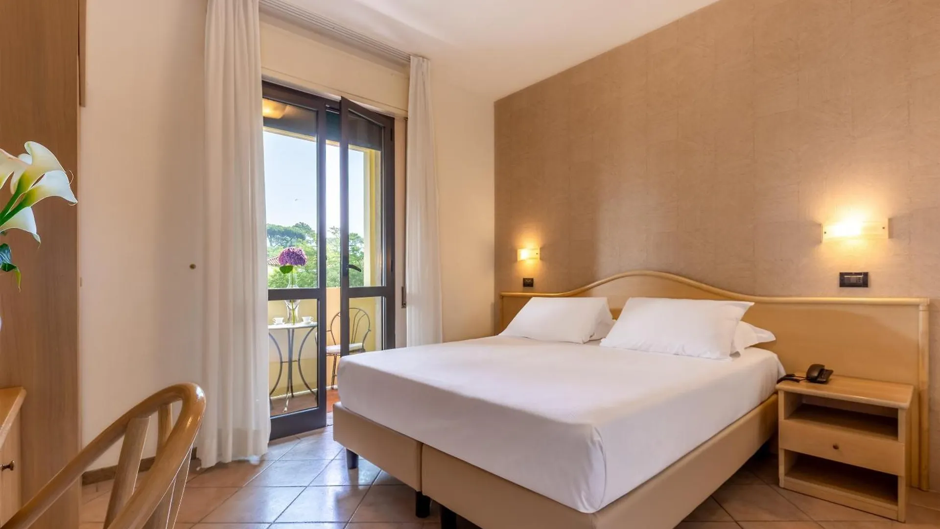 פורטה דיי מארמי Hotel Acapulco 4*, פורטה דיי מארמי איטליה