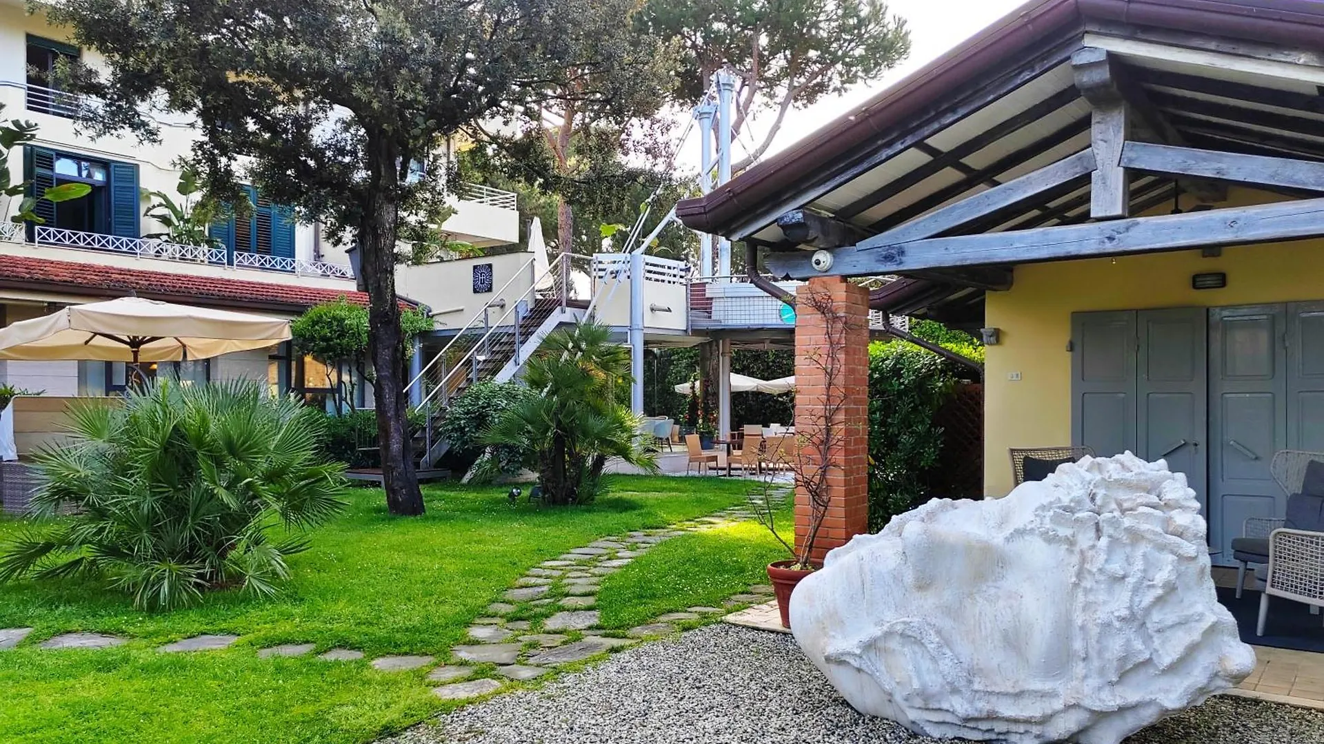 Hotel Acapulco Forte dei Marmi 4*,  Italy